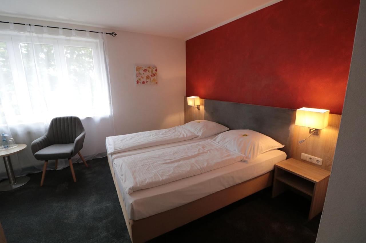Hotel Central Цефен Екстер'єр фото