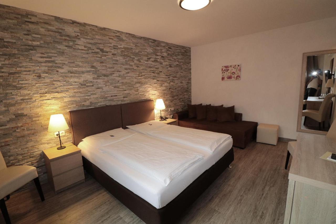 Hotel Central Цефен Екстер'єр фото